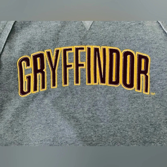 HARRY Potter Gryffindor Universal Studios Sweatshirt, Small - Picture 2 of 16